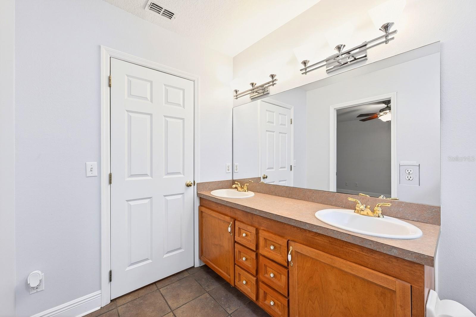 2706 HARGILL DR, ORLANDO, FL, 32806
