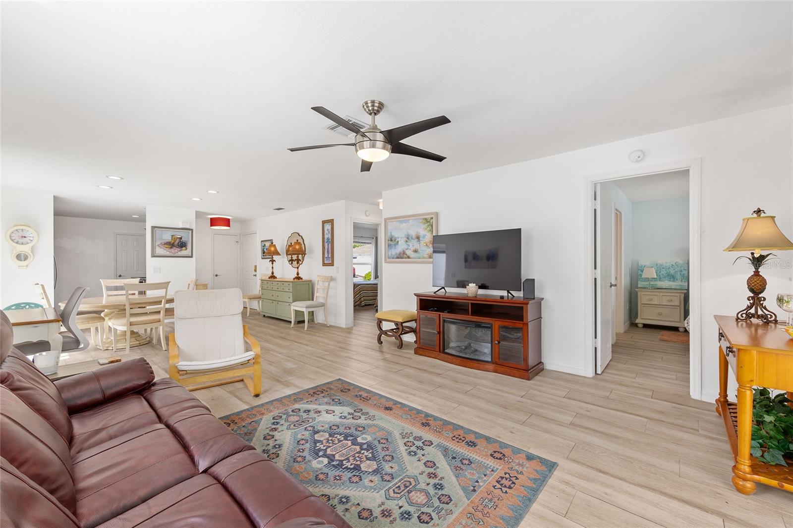 608 DELGADO AVE, THE VILLAGES, FL, 32159