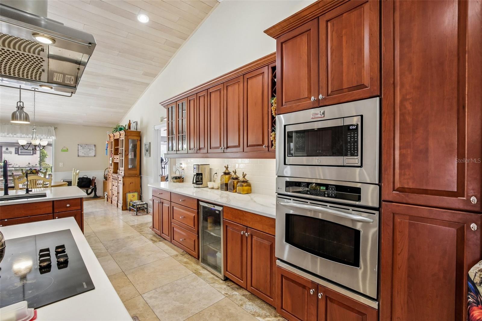 213 N BROCKFIELD DR, SUN CITY CENTER, FL, 33573