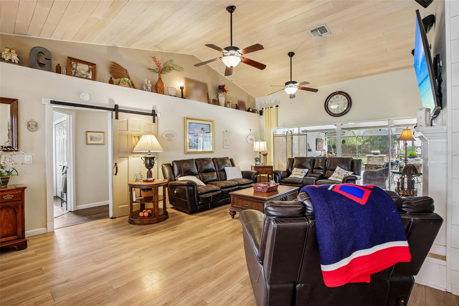 213 N BROCKFIELD DR, SUN CITY CENTER, FL, 33573