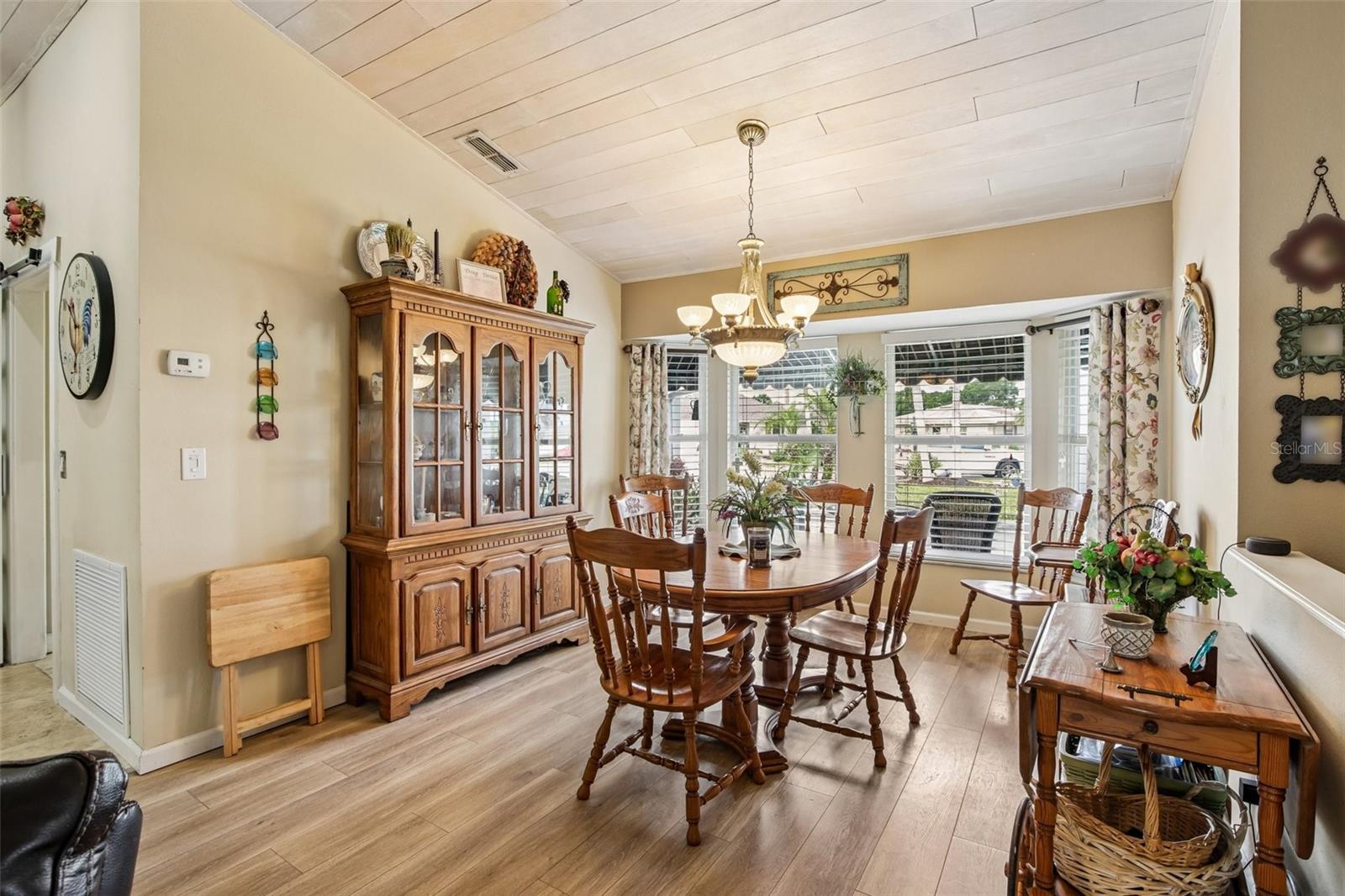213 N BROCKFIELD DR, SUN CITY CENTER, FL, 33573