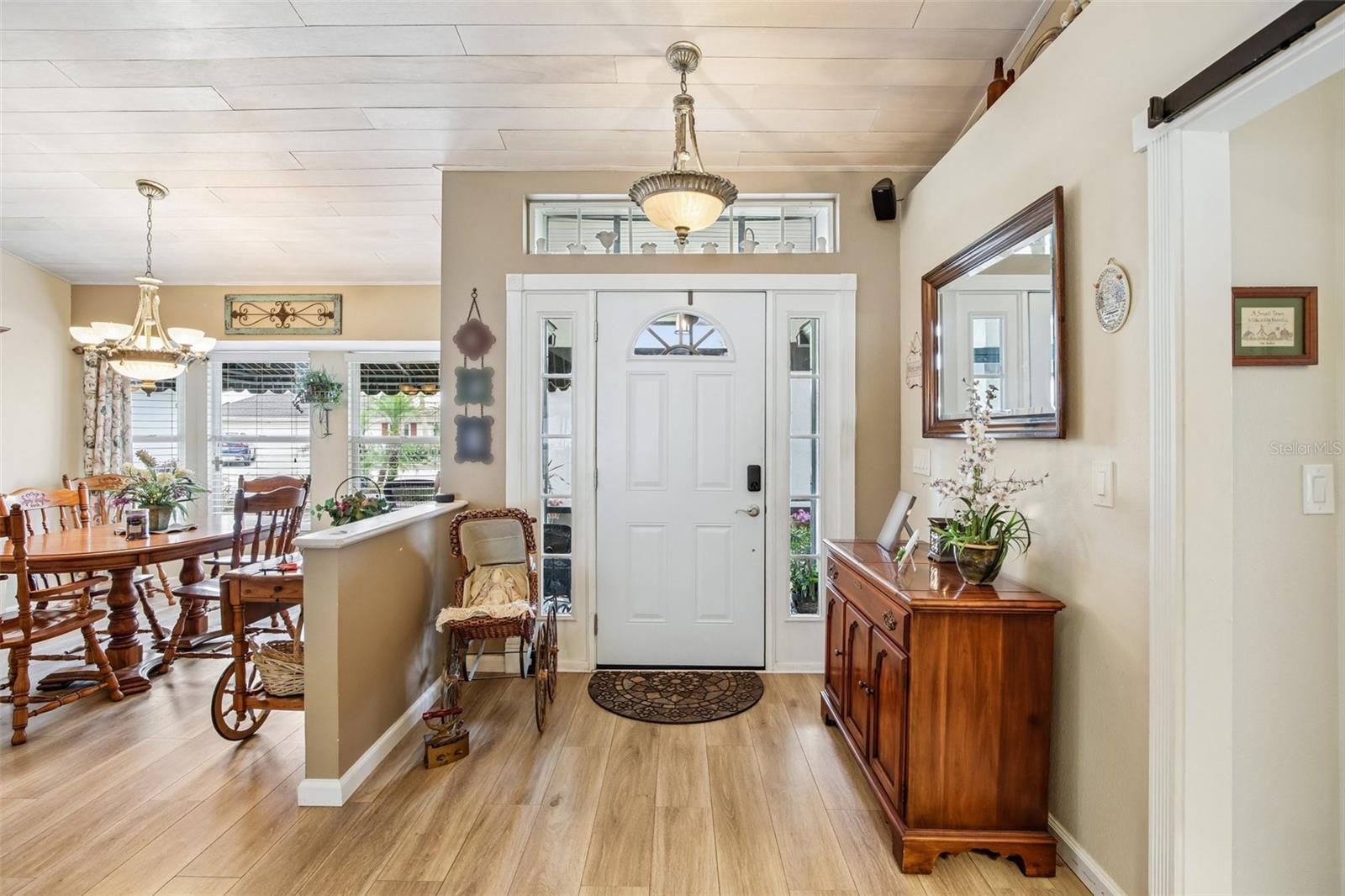 213 N BROCKFIELD DR, SUN CITY CENTER, FL, 33573