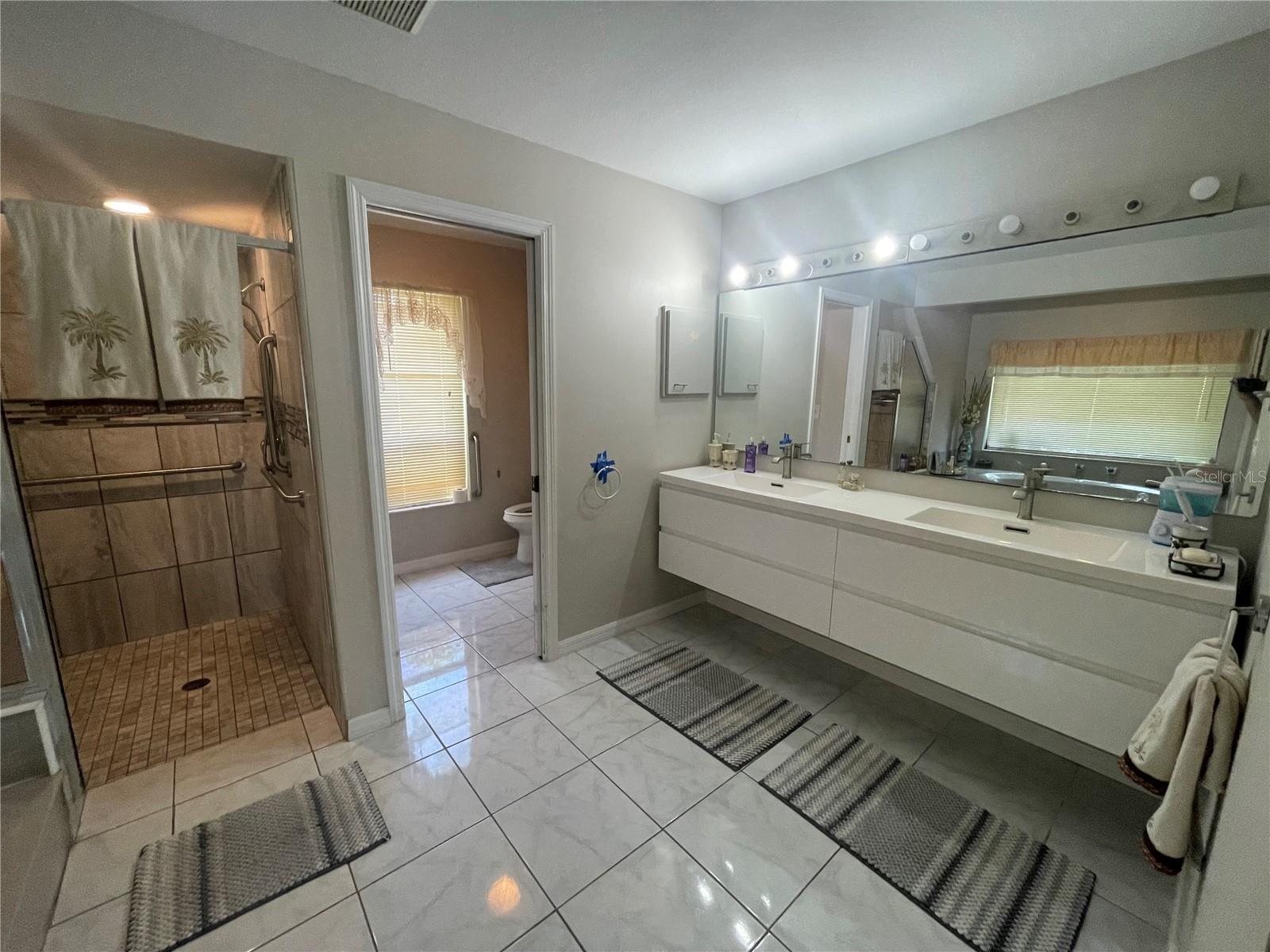 4696 LONG LAKE DR, SARASOTA, FL, 34233