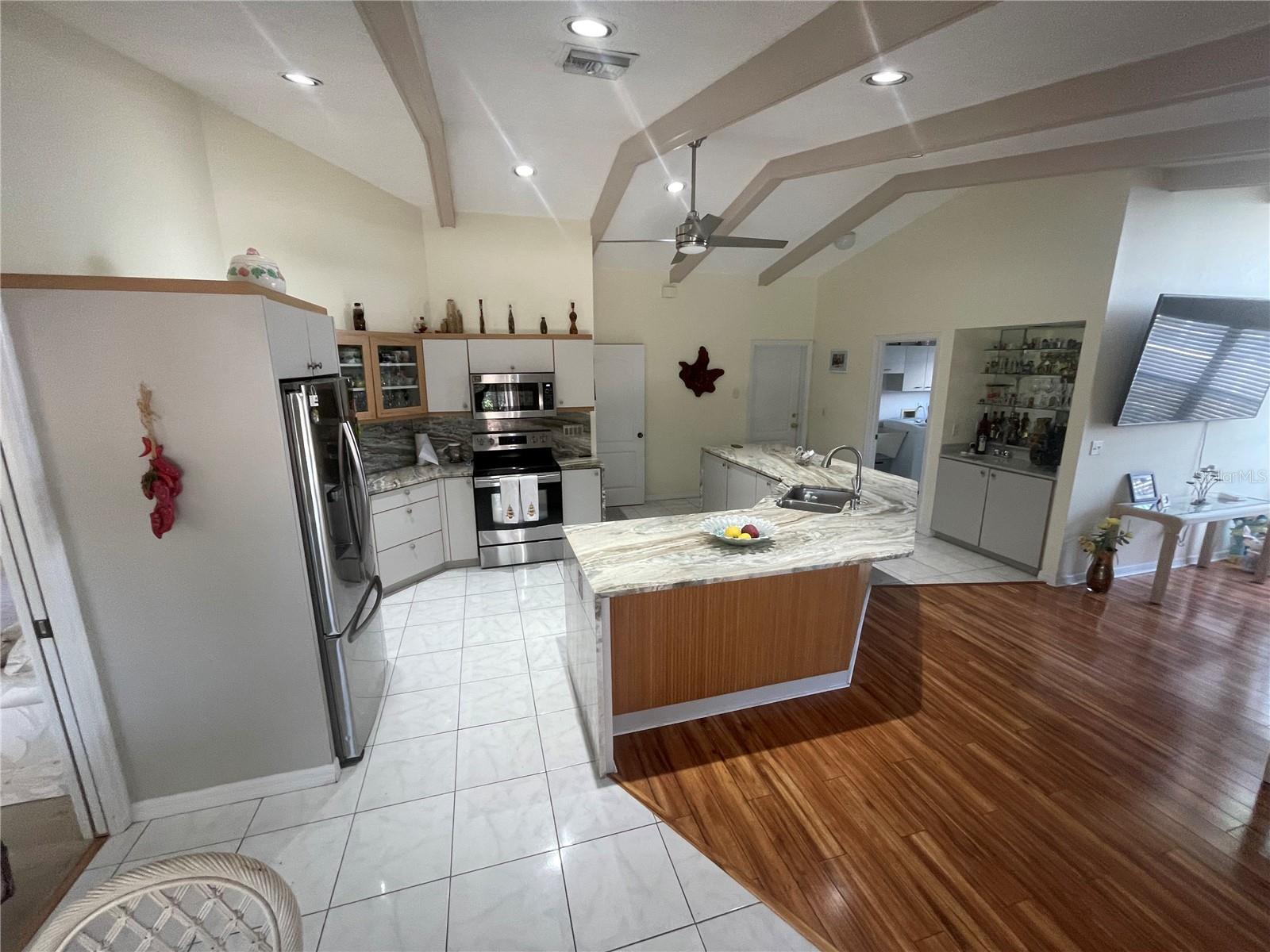 4696 LONG LAKE DR, SARASOTA, FL, 34233