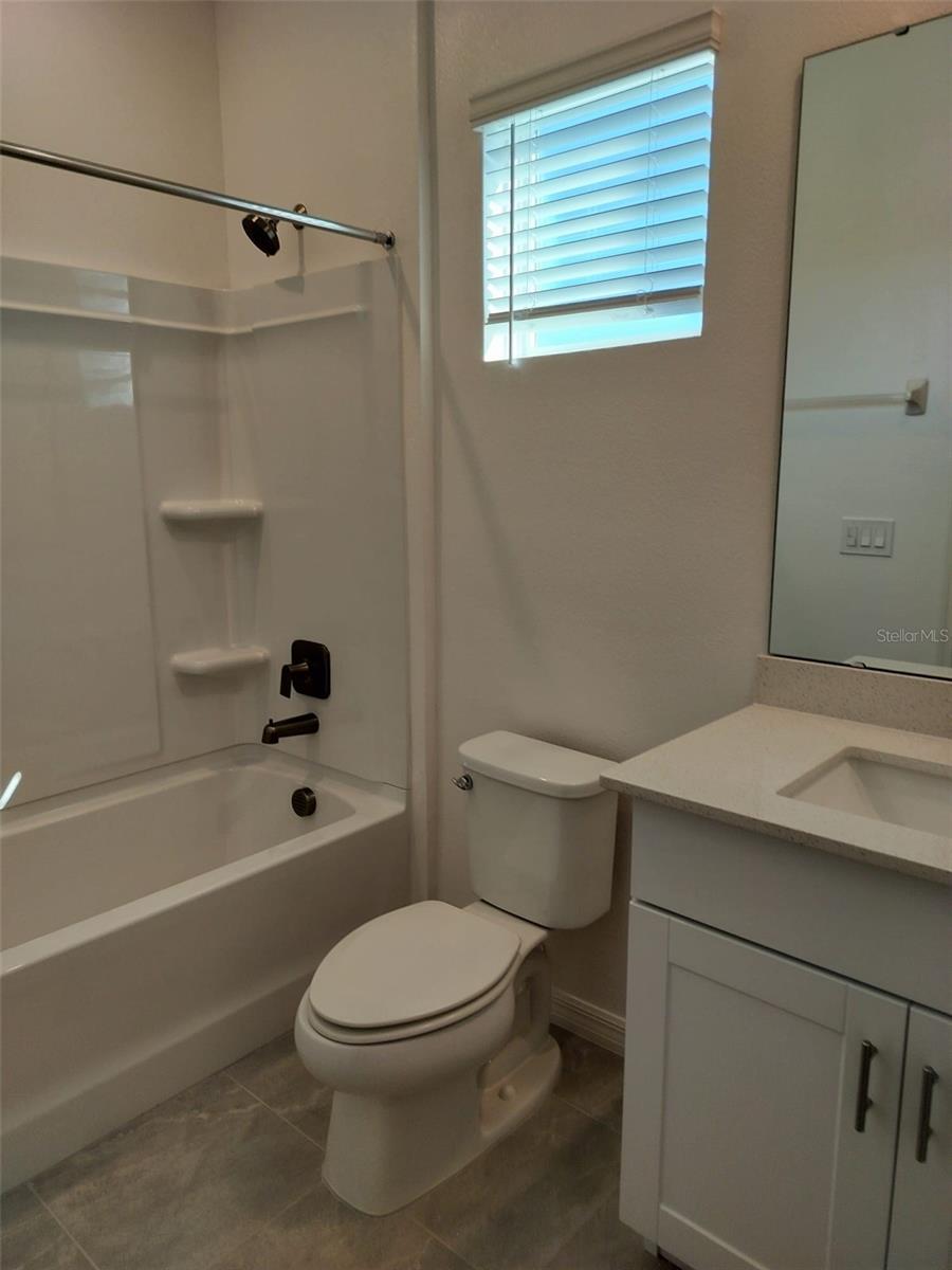 1358 KINGS CROWN ST, MOUNT DORA, FL, 32757