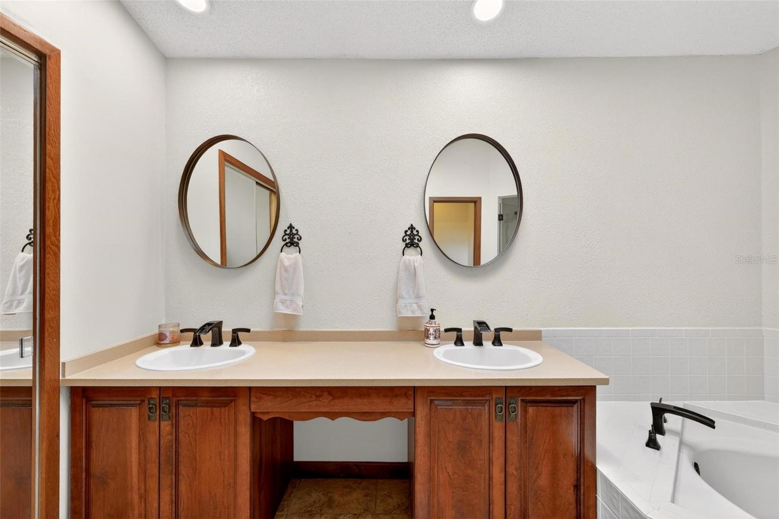 2656 BENT HICKORY CIR, LONGWOOD, FL, 32779