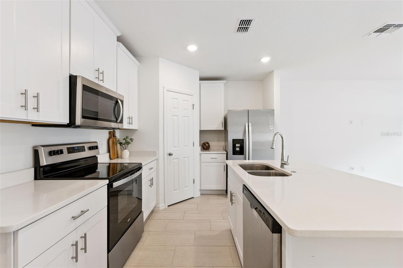 2097 CRAPE JASMINE LN, ORLANDO, FL, 32824