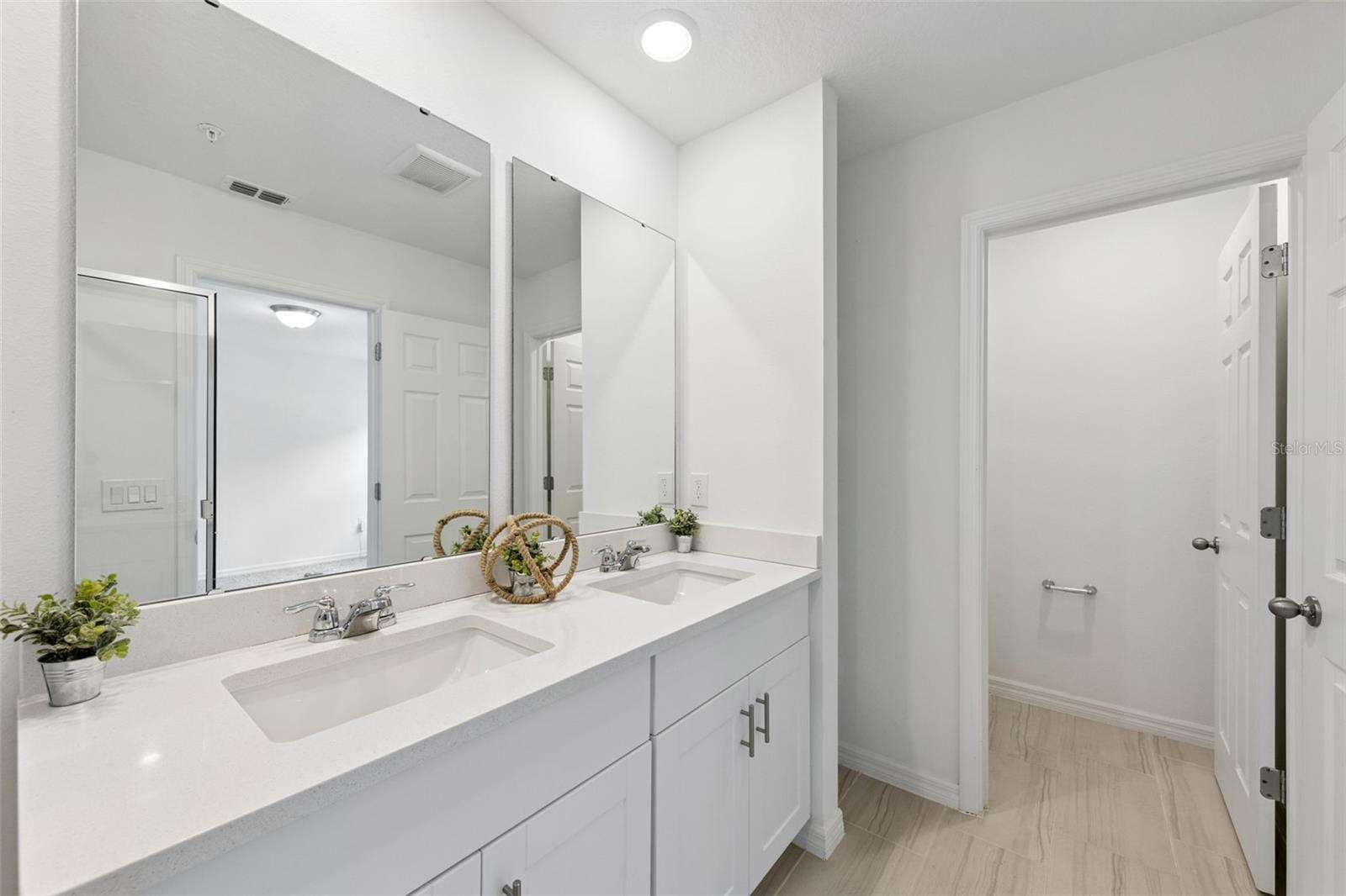 2097 CRAPE JASMINE LN, ORLANDO, FL, 32824