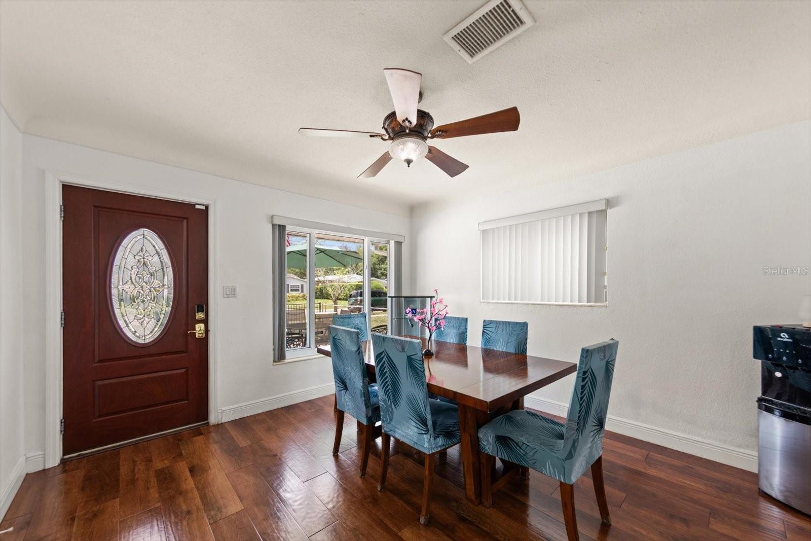 811 48TH AVE N, ST PETERSBURG, FL, 33703