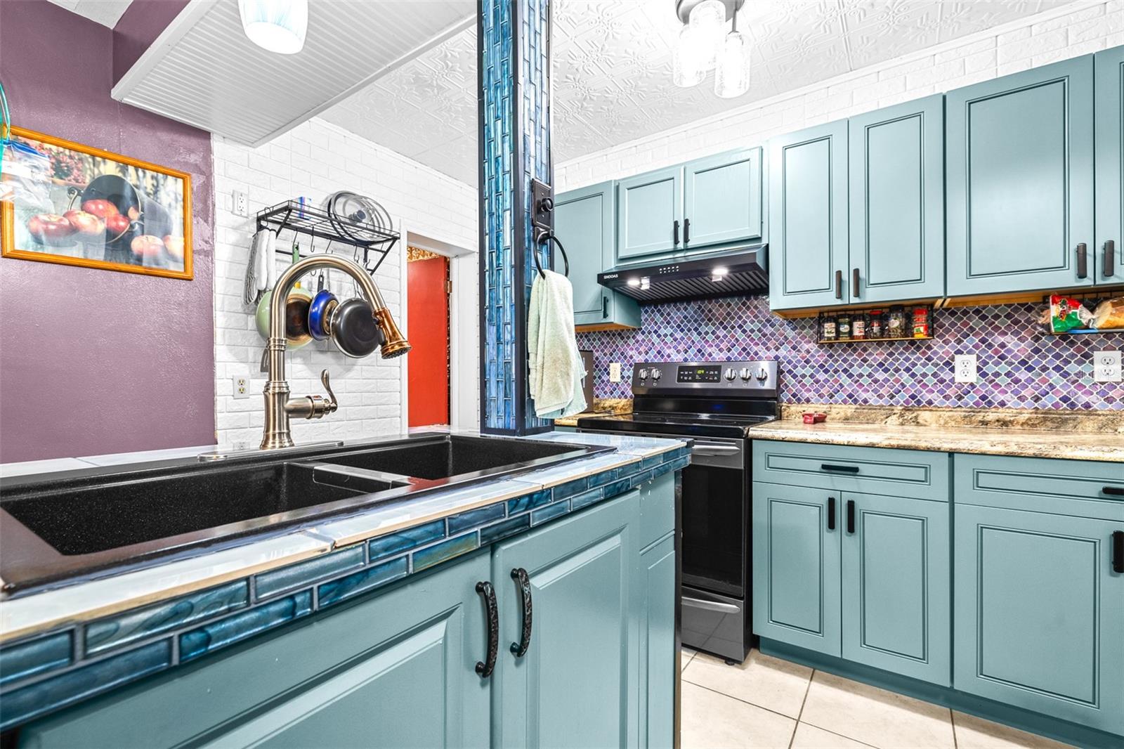 1907 27TH ST W, BRADENTON, FL, 34205