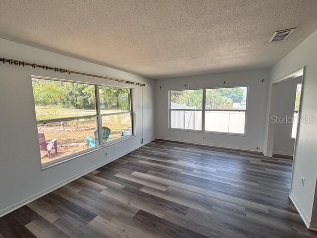 121 E PINE ST, HOWEY IN THE HILLS, FL, 34737