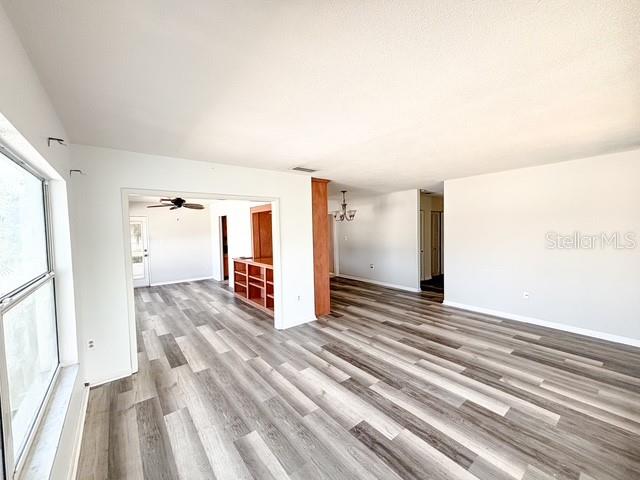121 E PINE ST, HOWEY IN THE HILLS, FL, 34737