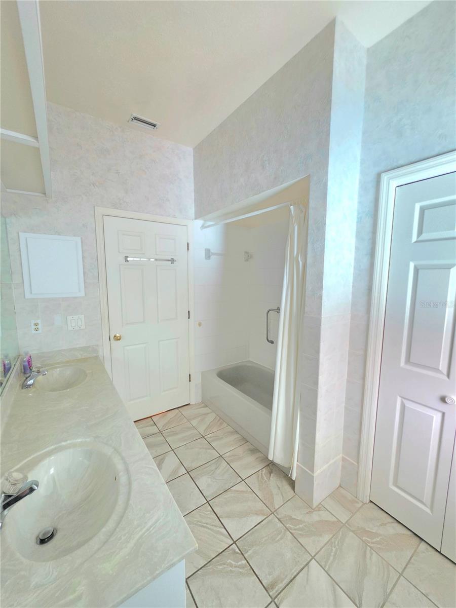 9182 ORCHARD WAY, SPRING HILL, FL, 34608