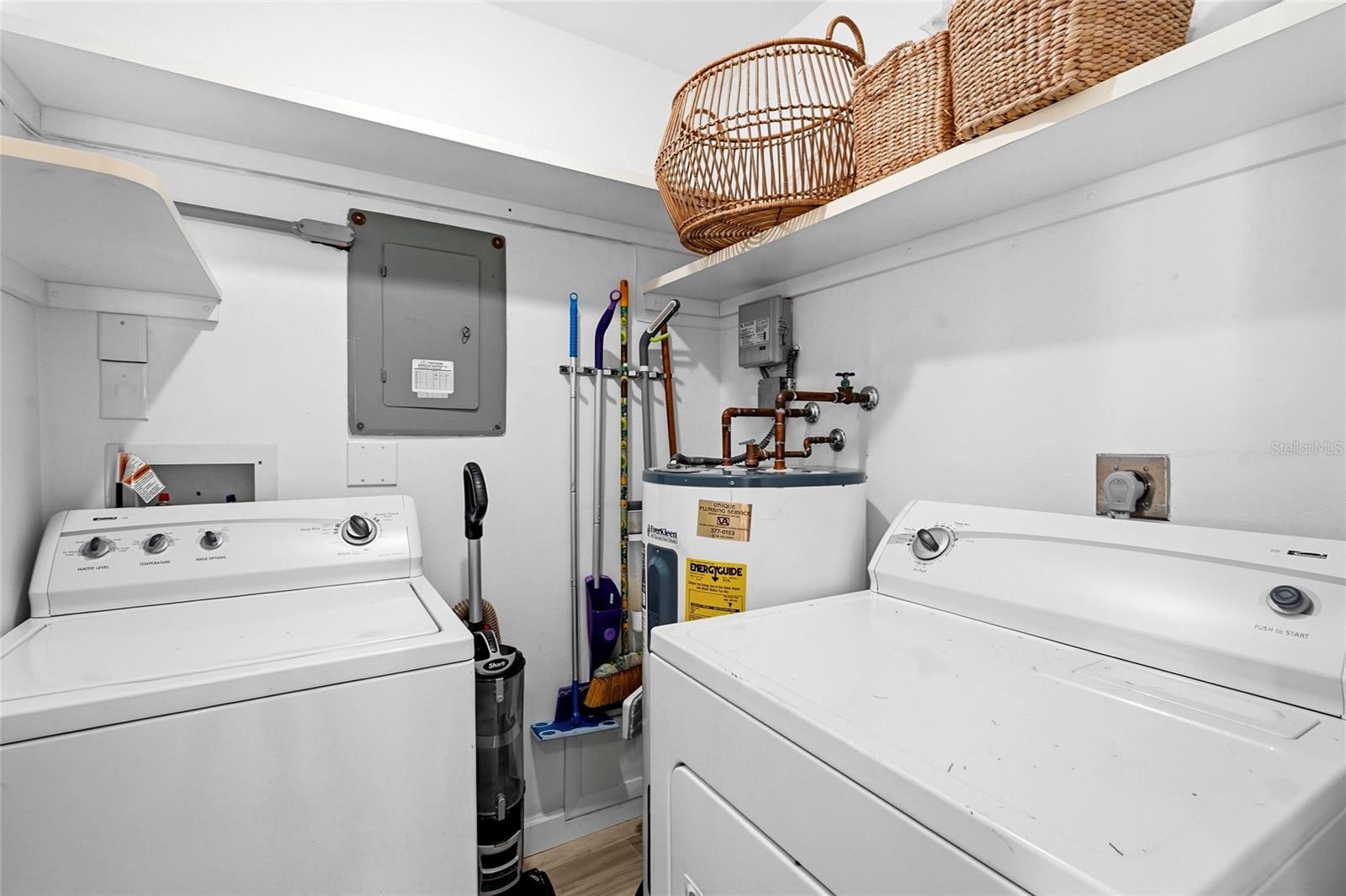 2383 LAKESIDE MEWS #D3, SARASOTA, FL, 34235