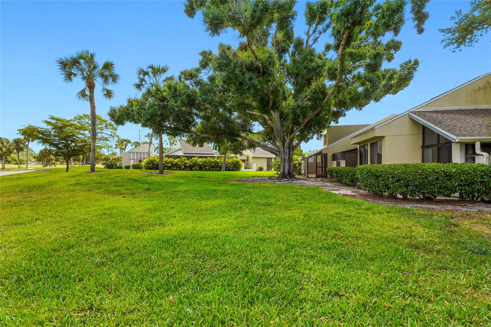 2383 LAKESIDE MEWS #D3, SARASOTA, FL, 34235