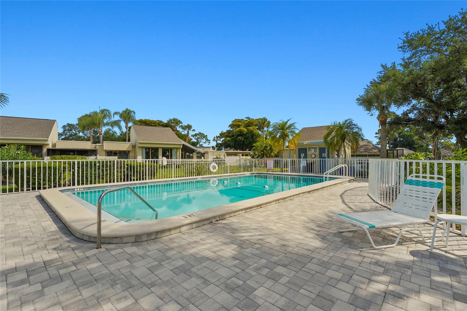 2383 LAKESIDE MEWS #D3, SARASOTA, FL, 34235