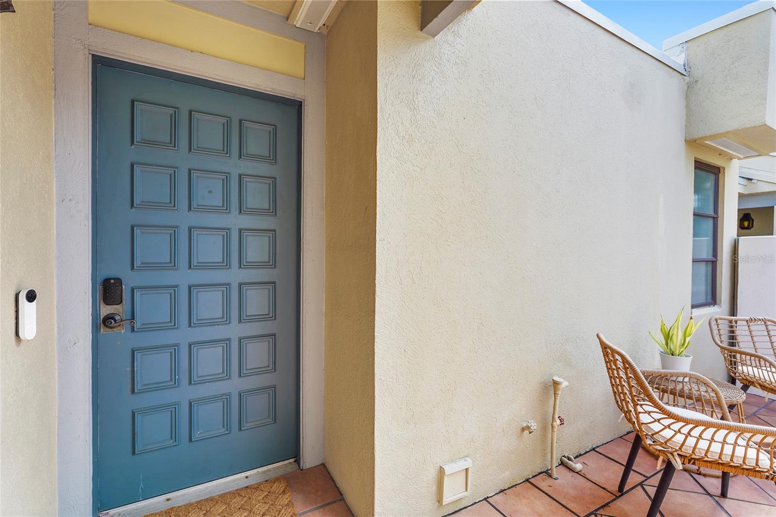 2383 LAKESIDE MEWS #D3, SARASOTA, FL, 34235