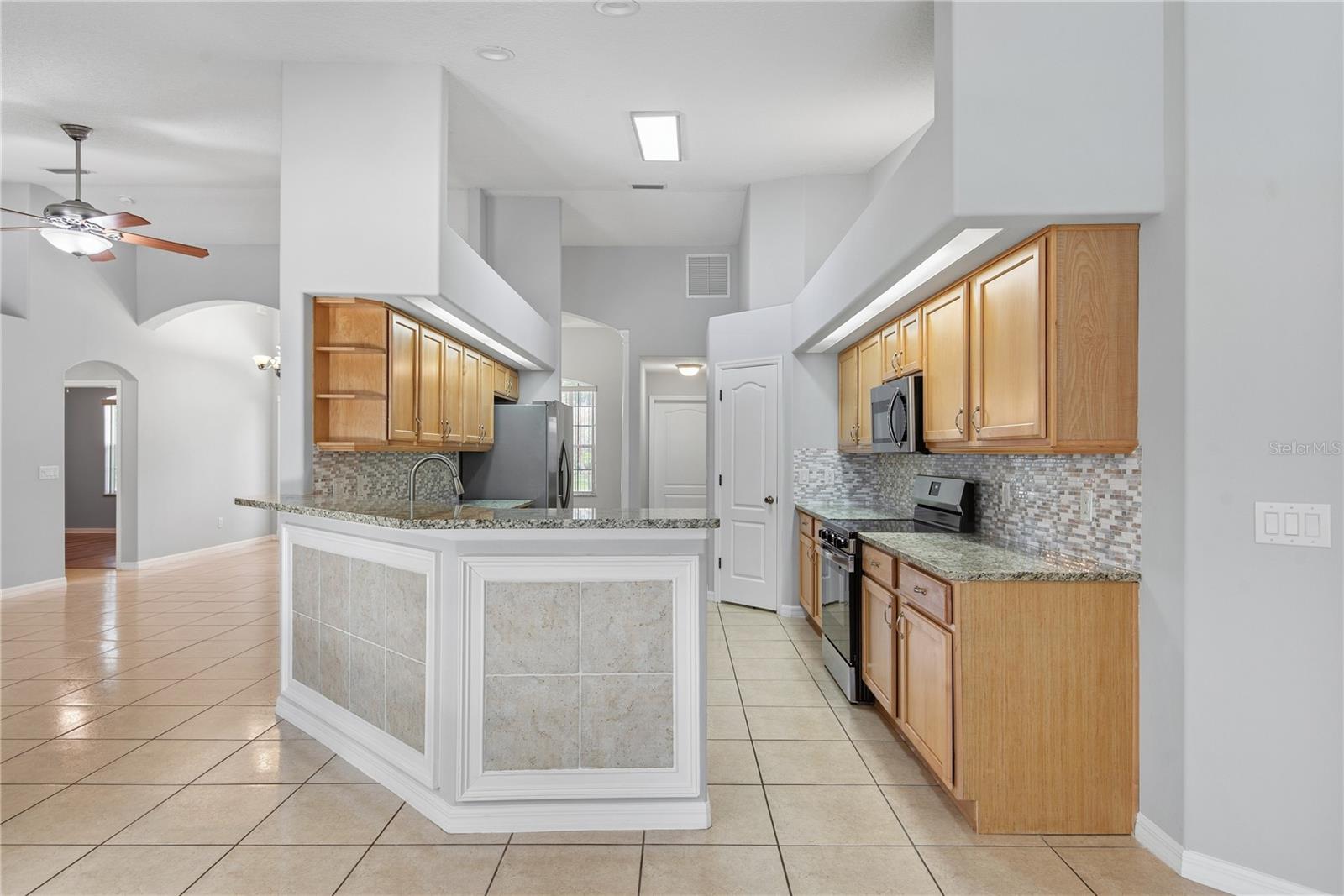 142 ERIC DR, PALM COAST, FL, 32164