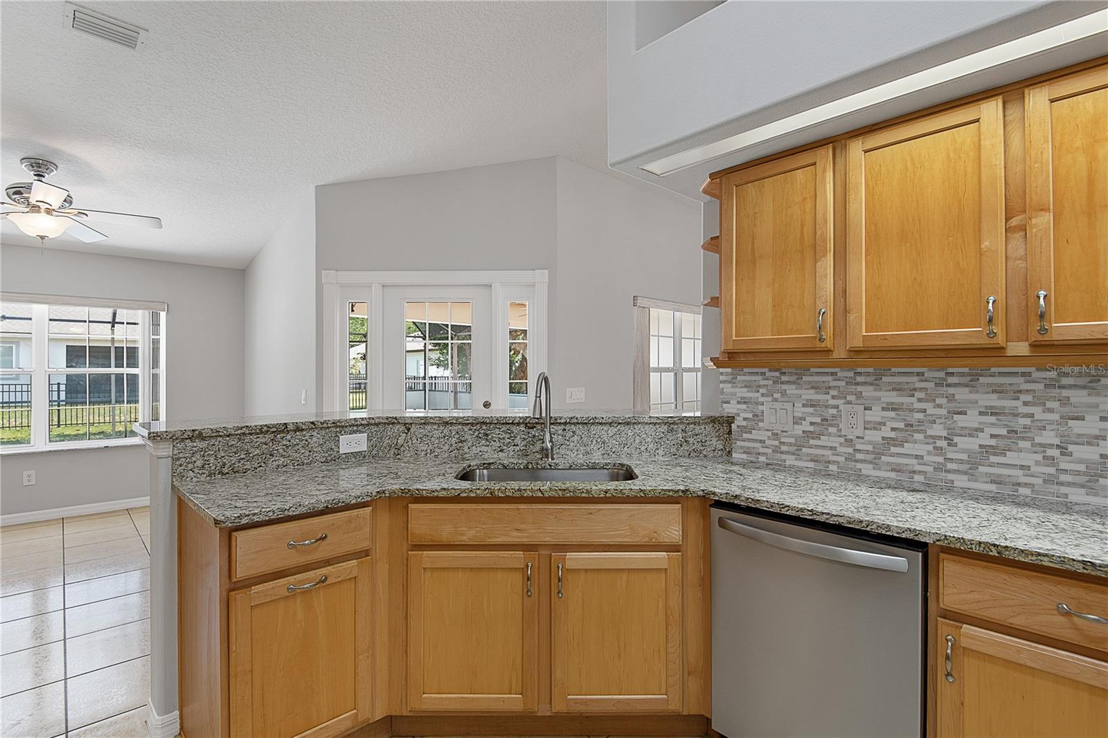142 ERIC DR, PALM COAST, FL, 32164