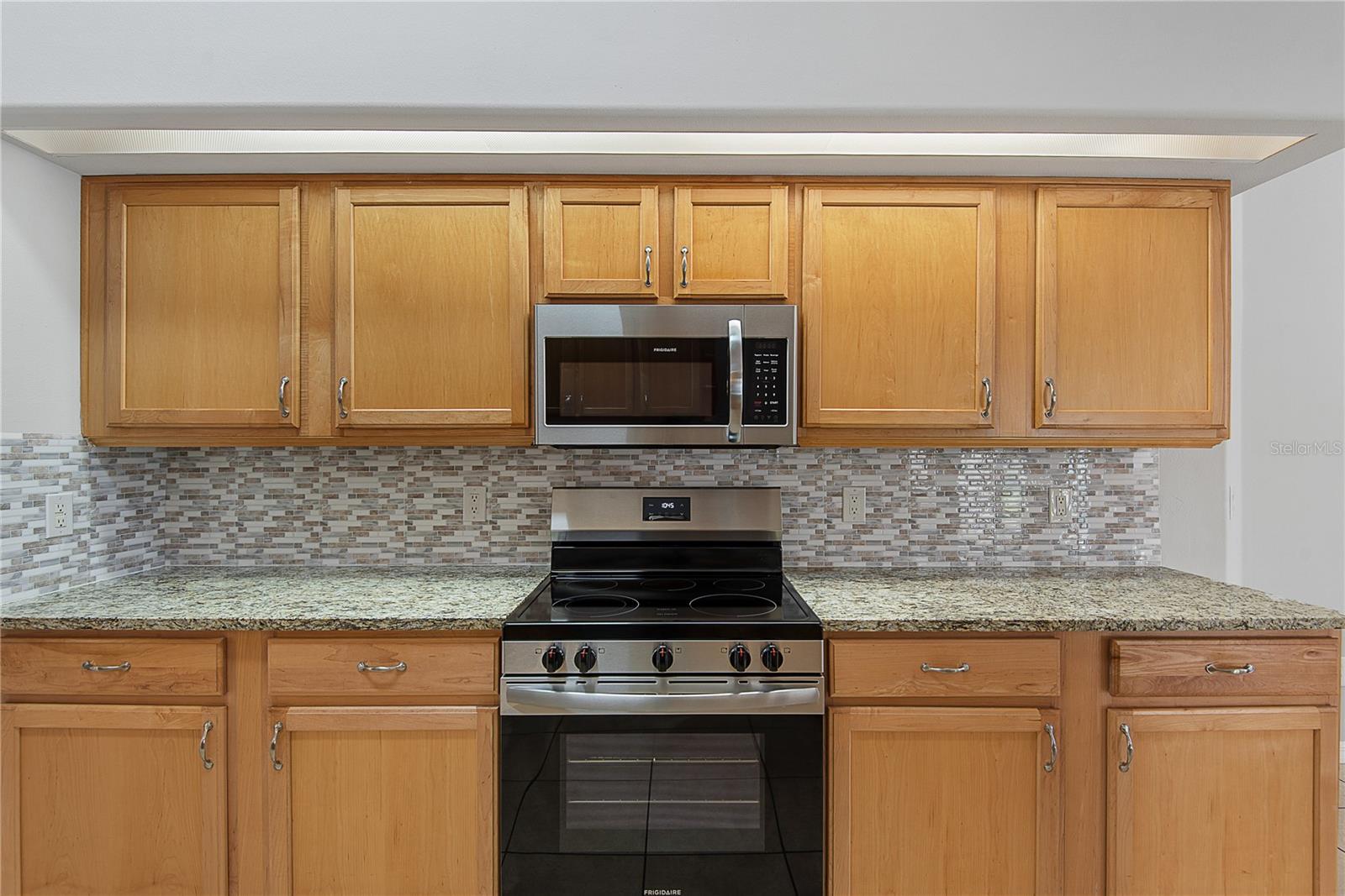 142 ERIC DR, PALM COAST, FL, 32164