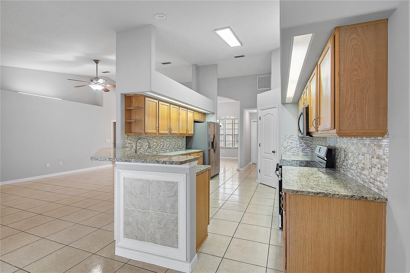 142 ERIC DR, PALM COAST, FL, 32164