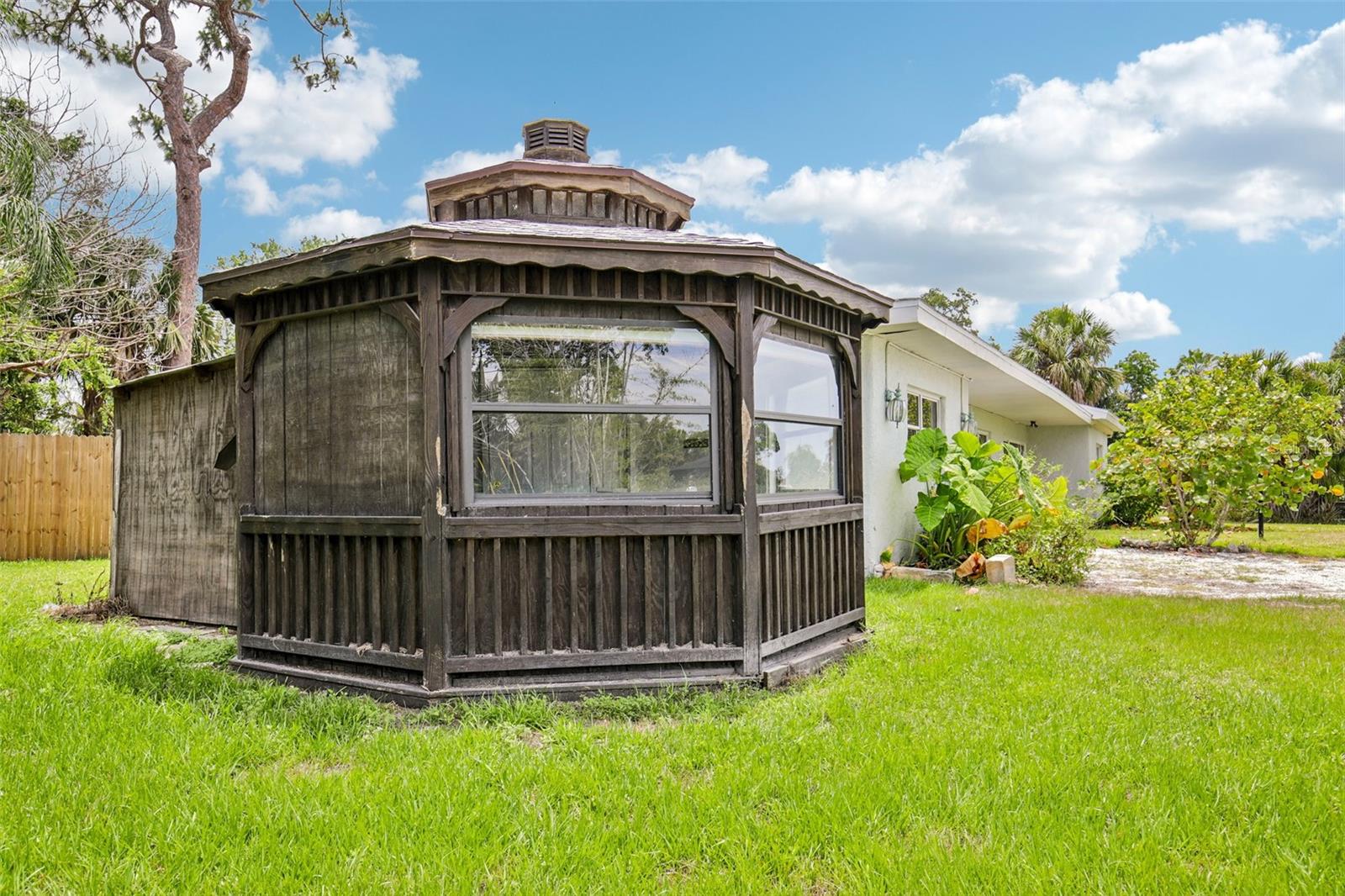 807 LUCILLE AVE, NOKOMIS, FL, 34275