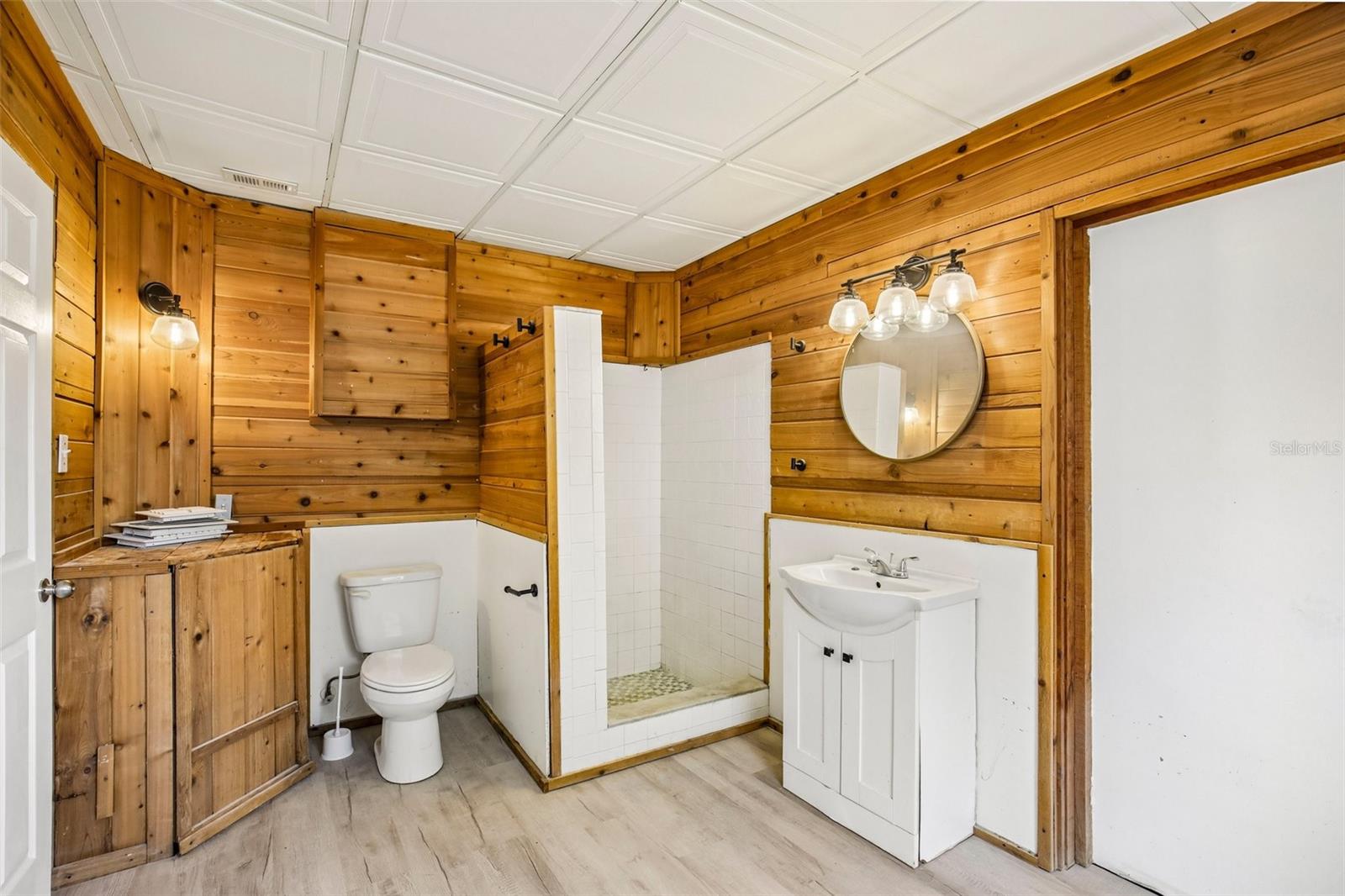 807 LUCILLE AVE, NOKOMIS, FL, 34275