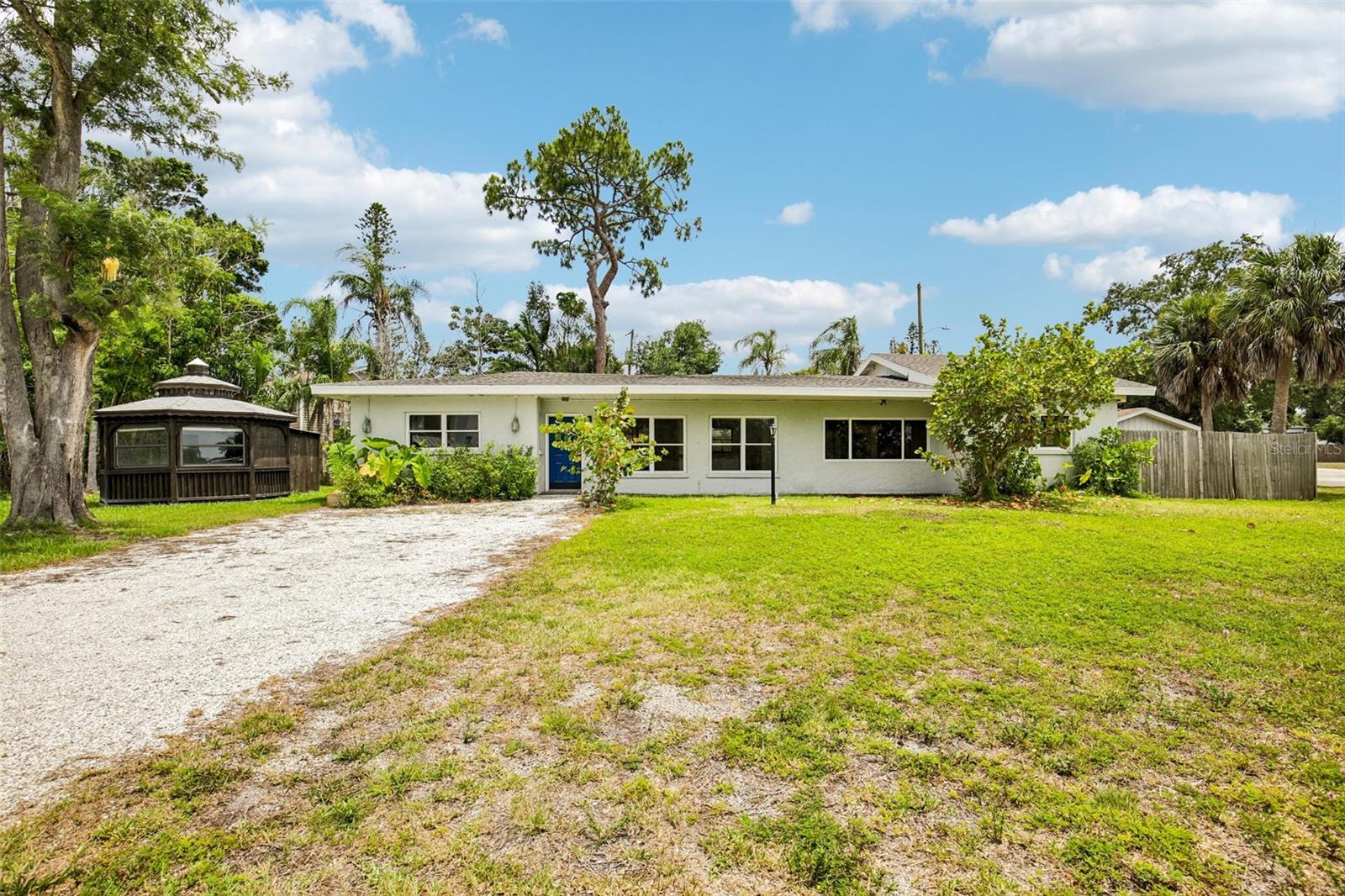807 LUCILLE AVE, NOKOMIS, FL, 34275