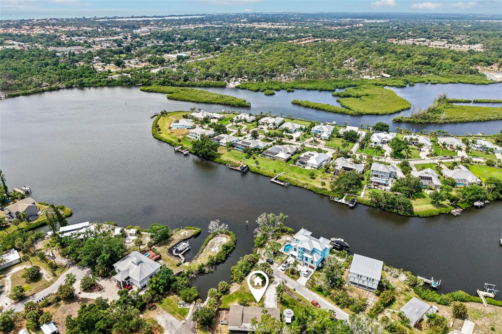 807 LUCILLE AVE, NOKOMIS, FL, 34275