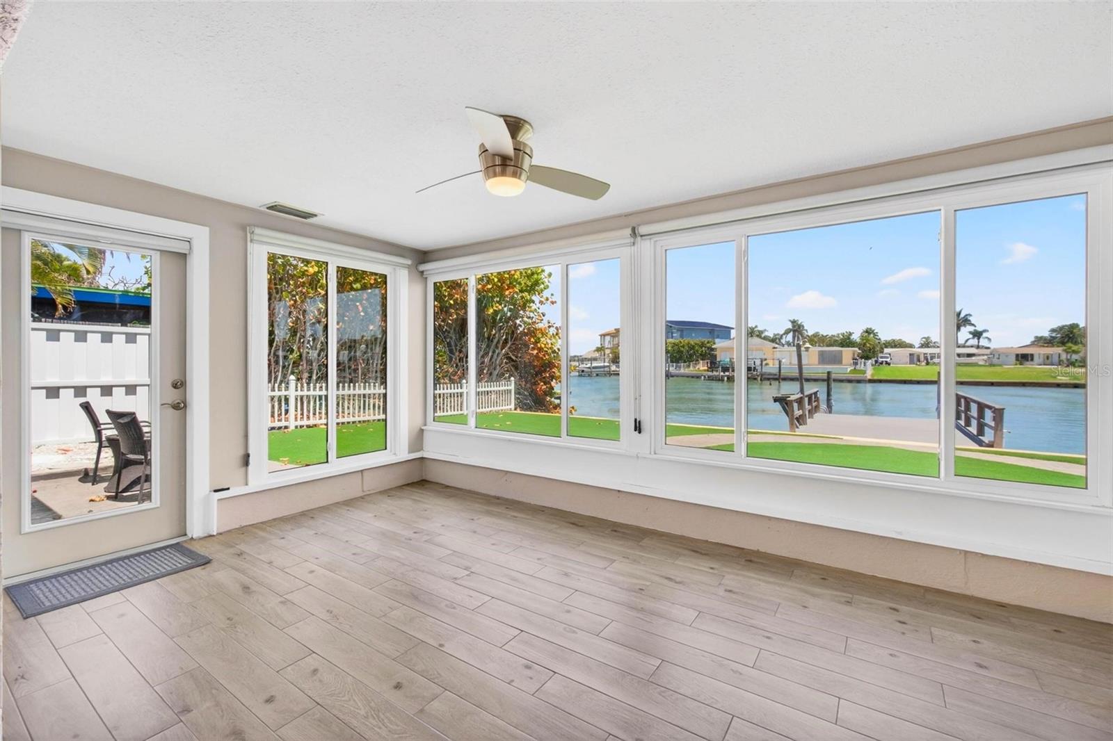245 176TH TER E, REDINGTON SHORES, FL, 33708