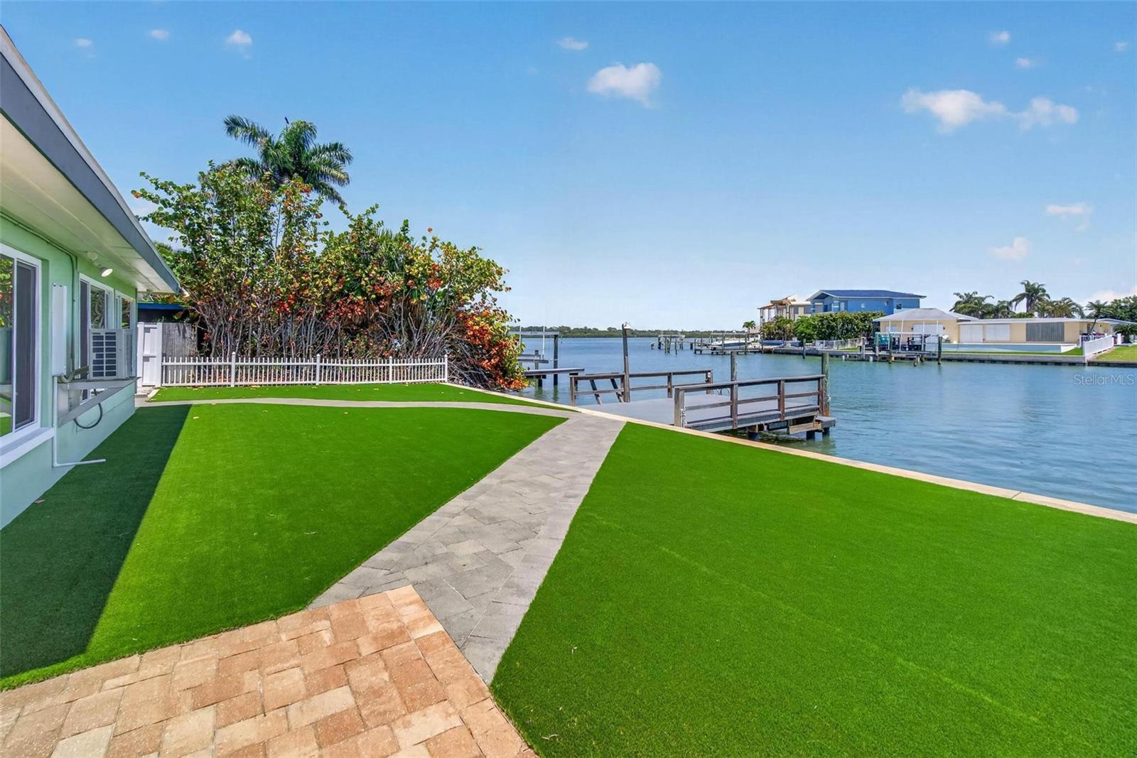 245 176TH TER E, REDINGTON SHORES, FL, 33708
