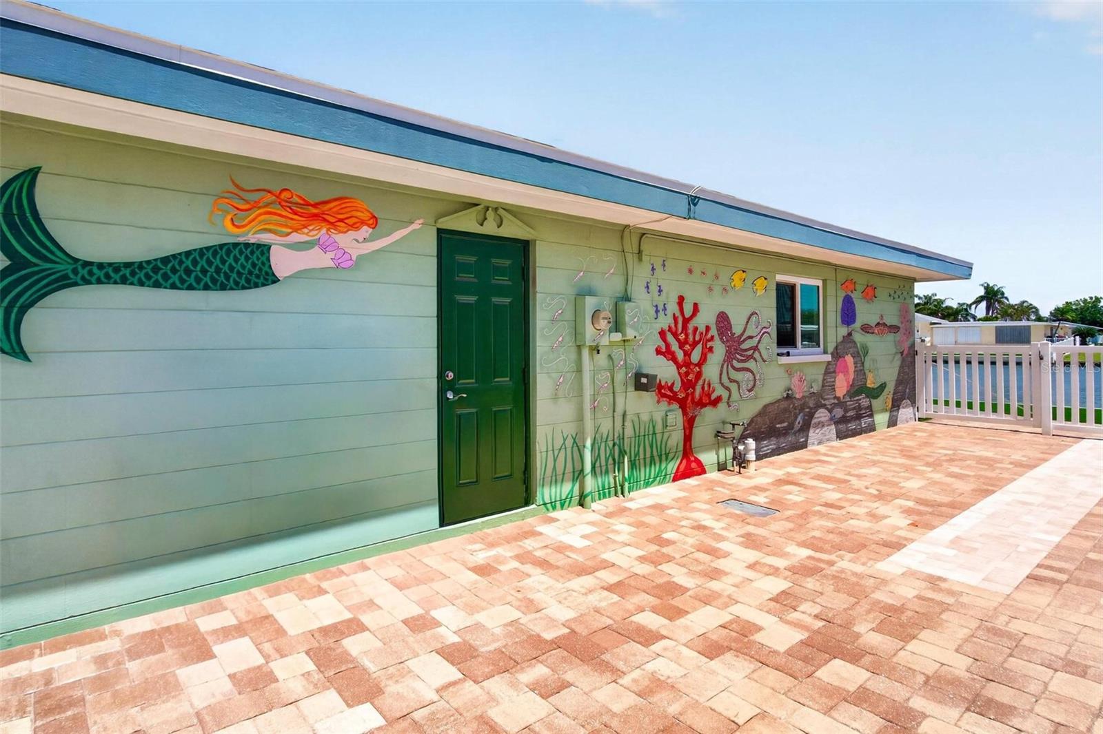 245 176TH TER E, REDINGTON SHORES, FL, 33708