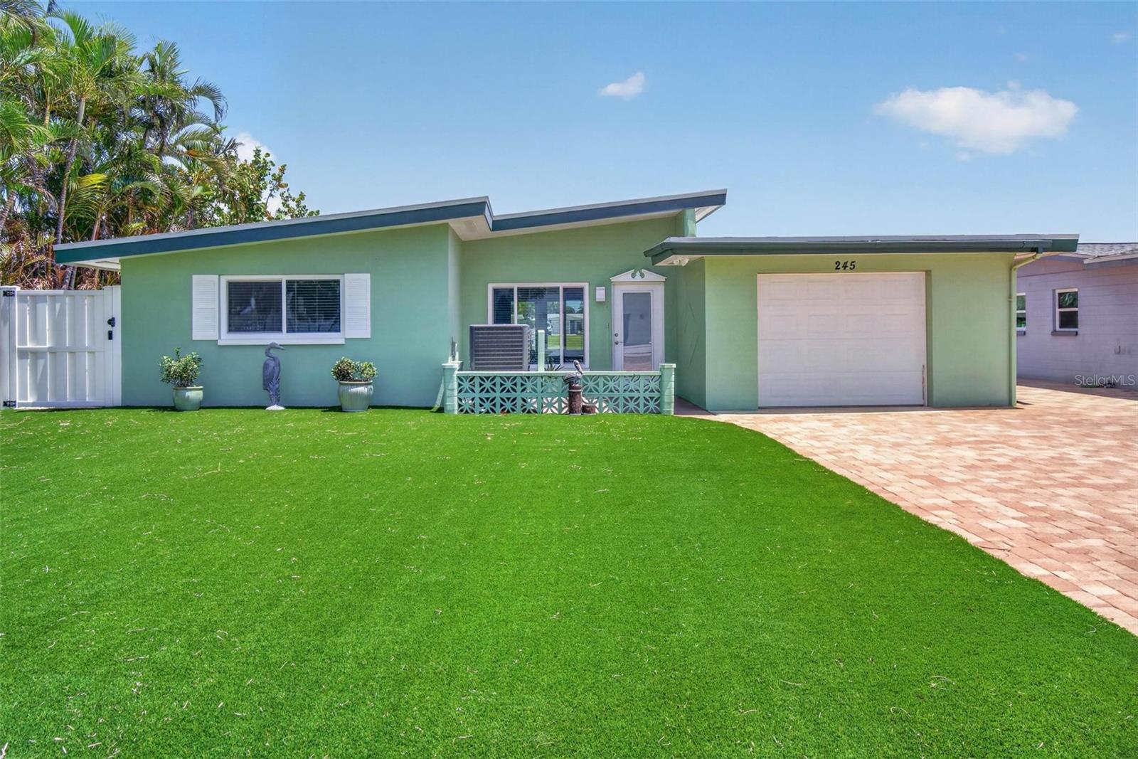 245 176TH TER E, REDINGTON SHORES, FL, 33708