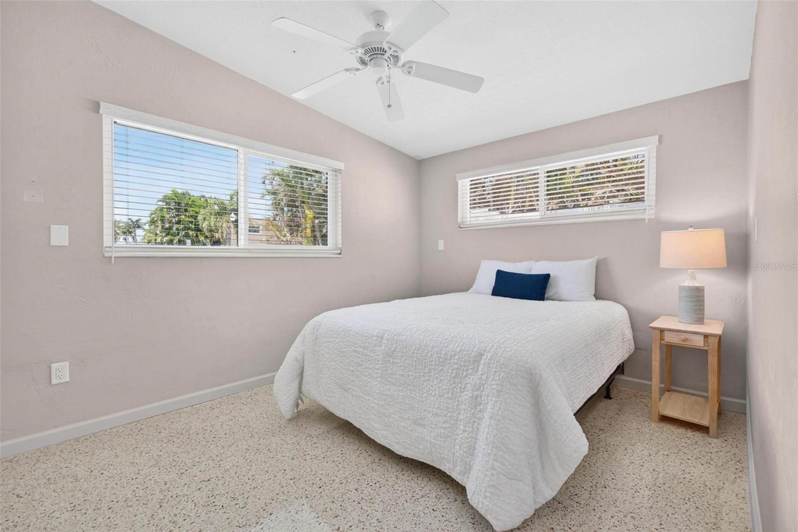 245 176TH TER E, REDINGTON SHORES, FL, 33708