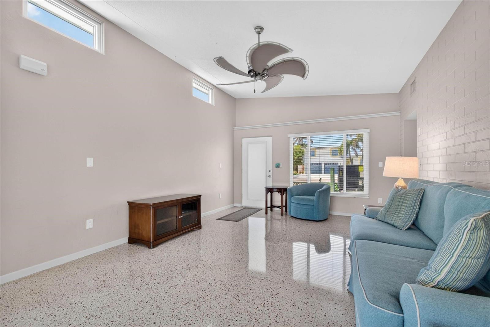 245 176TH TER E, REDINGTON SHORES, FL, 33708