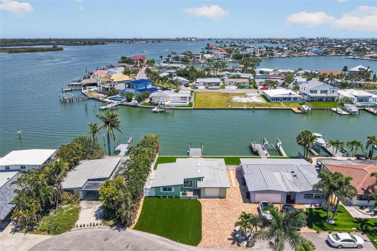245 176TH TER E, REDINGTON SHORES, FL, 33708