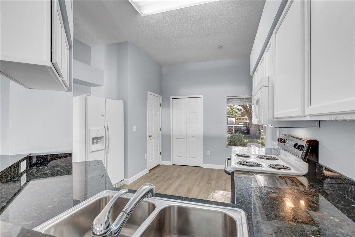 2614 QUEEN ALBERTA DR, VALRICO, FL, 33596