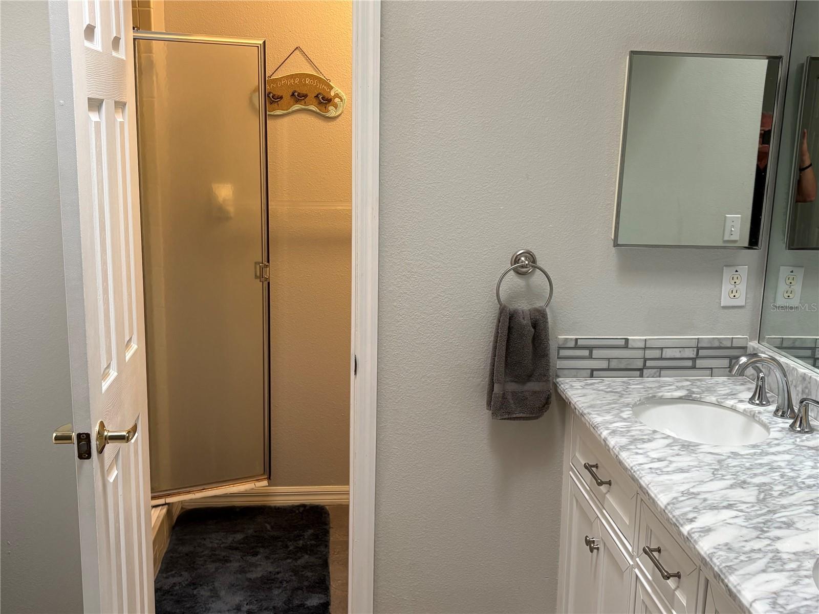 9122 JAKES PATH, LARGO, FL, 33771