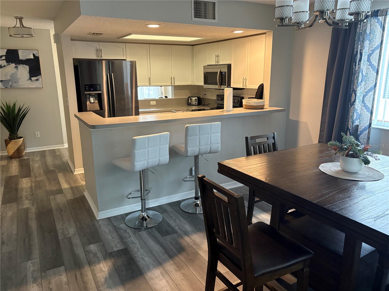 9122 JAKES PATH, LARGO, FL, 33771
