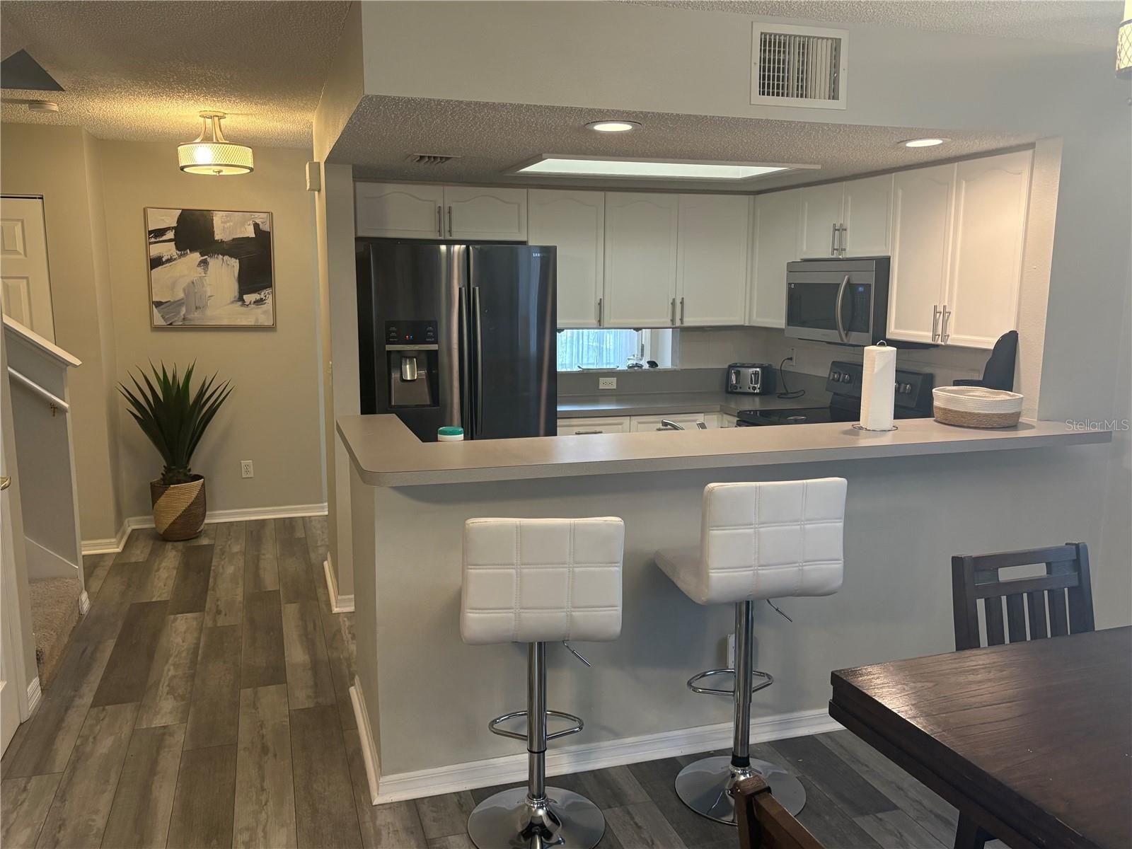 9122 JAKES PATH, LARGO, FL, 33771