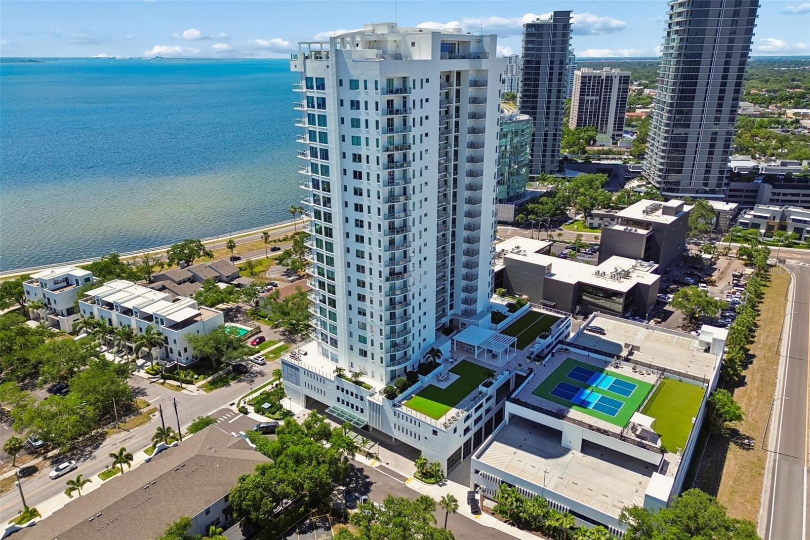 2910 W BARCELONA ST #902, TAMPA, FL, 33629