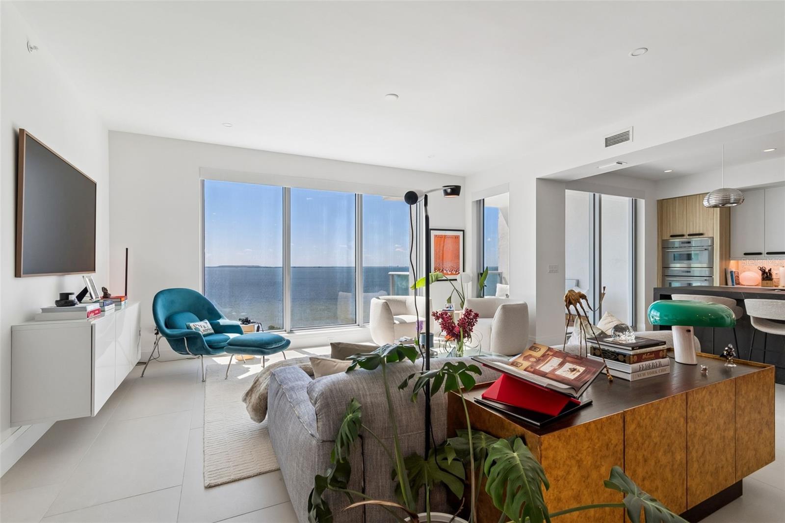 2910 W BARCELONA ST #902, TAMPA, FL, 33629