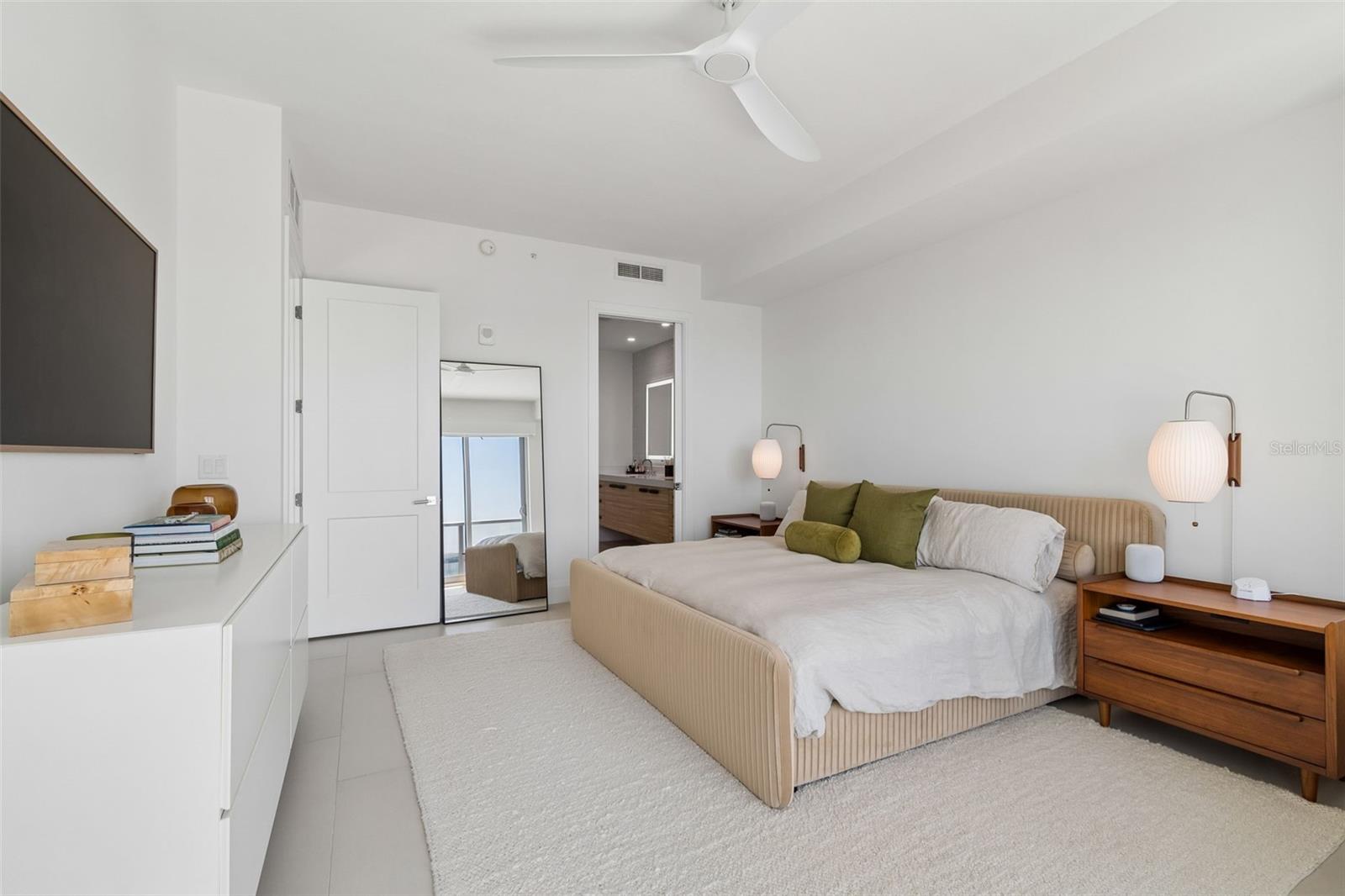 2910 W BARCELONA ST #902, TAMPA, FL, 33629