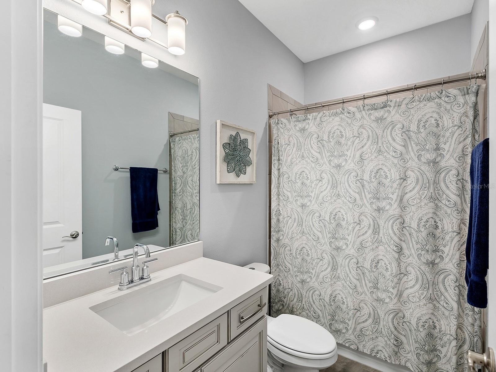 200 DAYLILY BLVD, NOKOMIS, FL, 34275