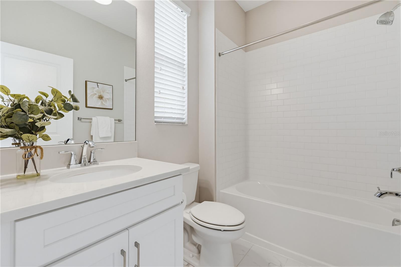 9608 SORBONNE LOOP, SEFFNER, FL, 33584