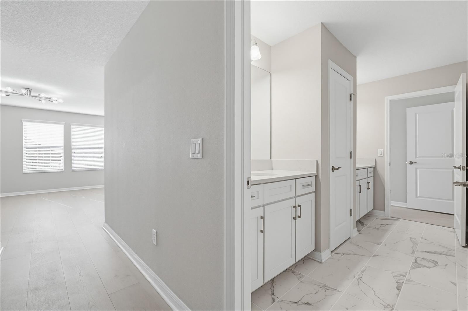 9608 SORBONNE LOOP, SEFFNER, FL, 33584
