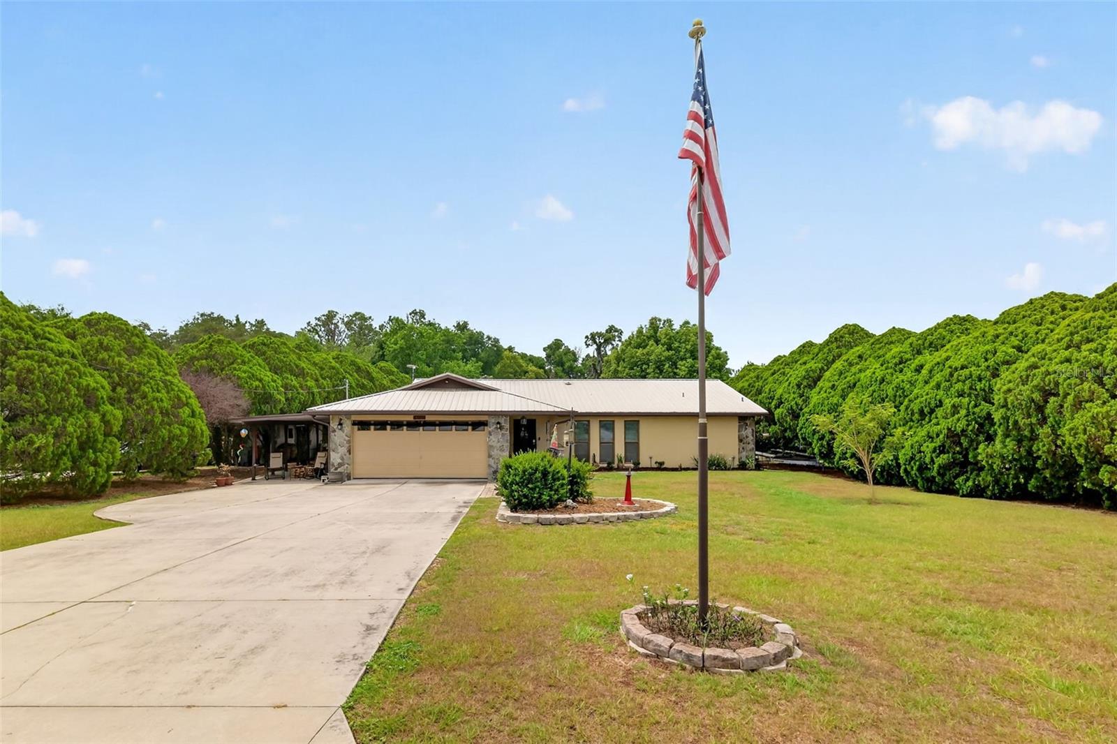 5 LONESOME PINE TRL, YALAHA, FL, 34797
