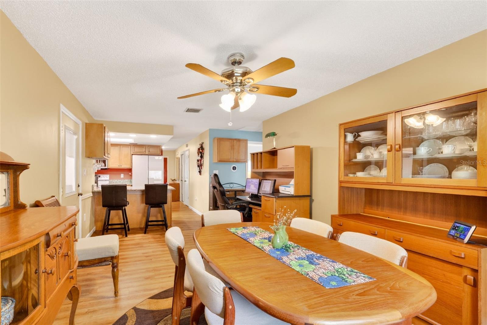 5 LONESOME PINE TRL, YALAHA, FL, 34797