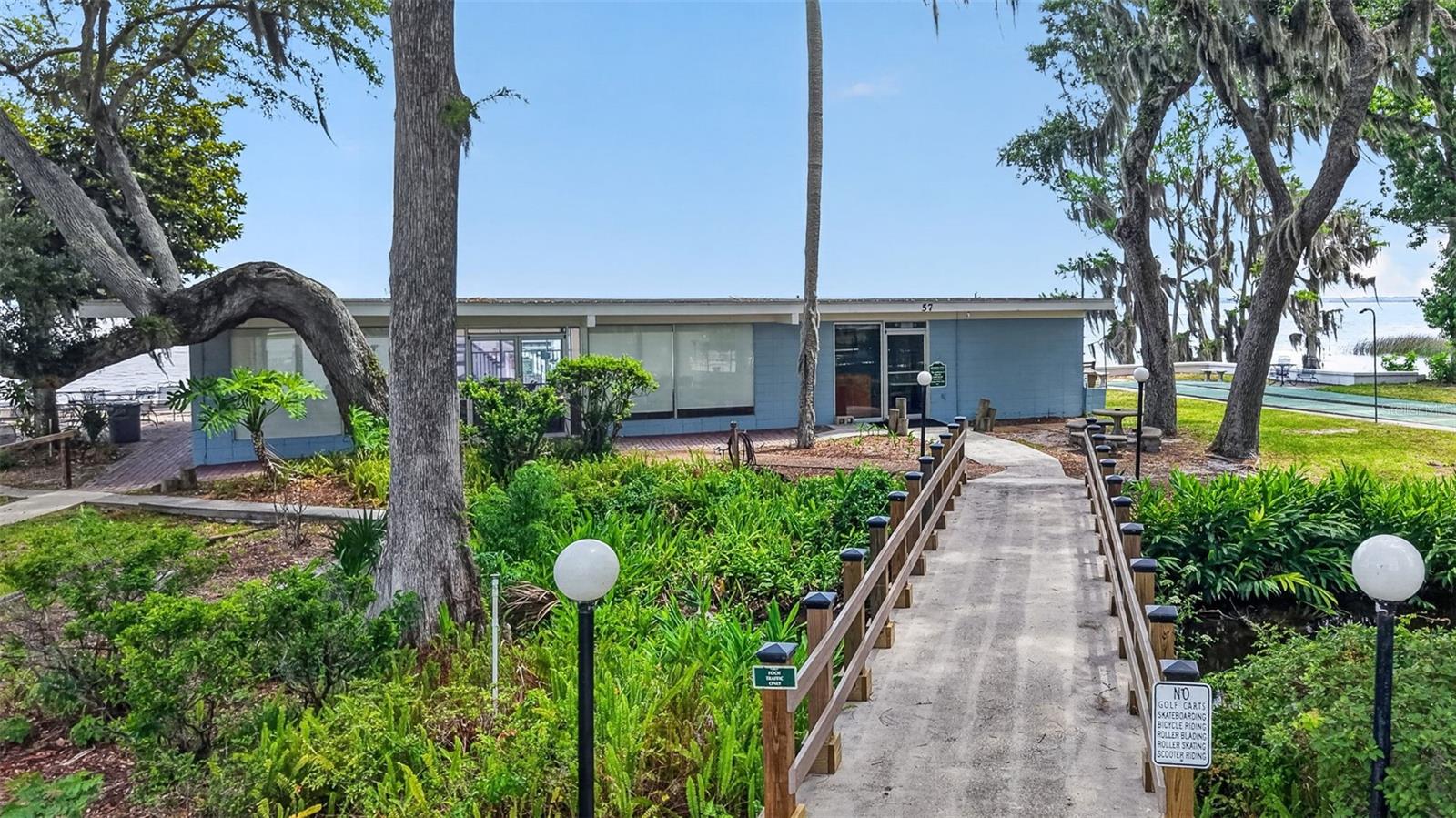5 LONESOME PINE TRL, YALAHA, FL, 34797