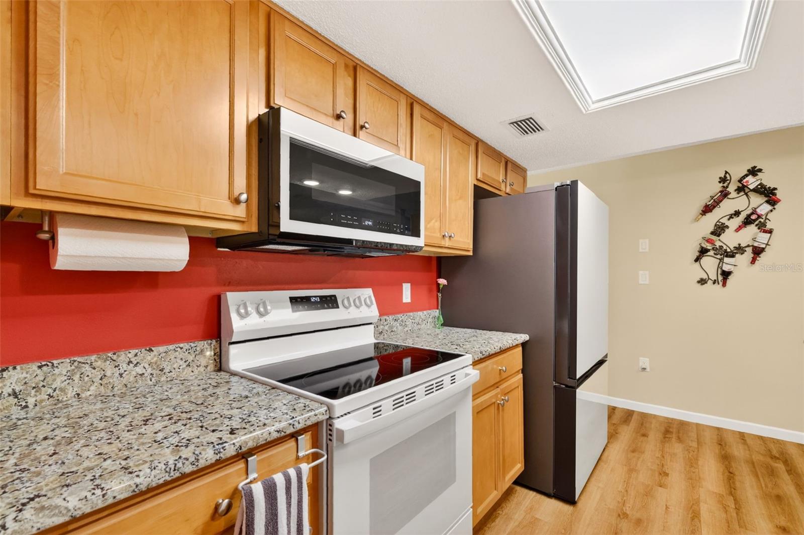 5 LONESOME PINE TRL, YALAHA, FL, 34797